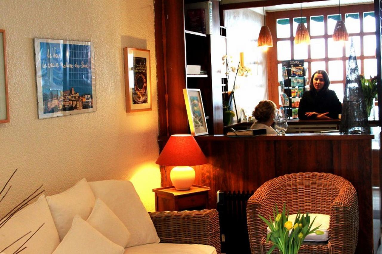Hotel Le Richiardi Carqueiranne Buitenkant foto