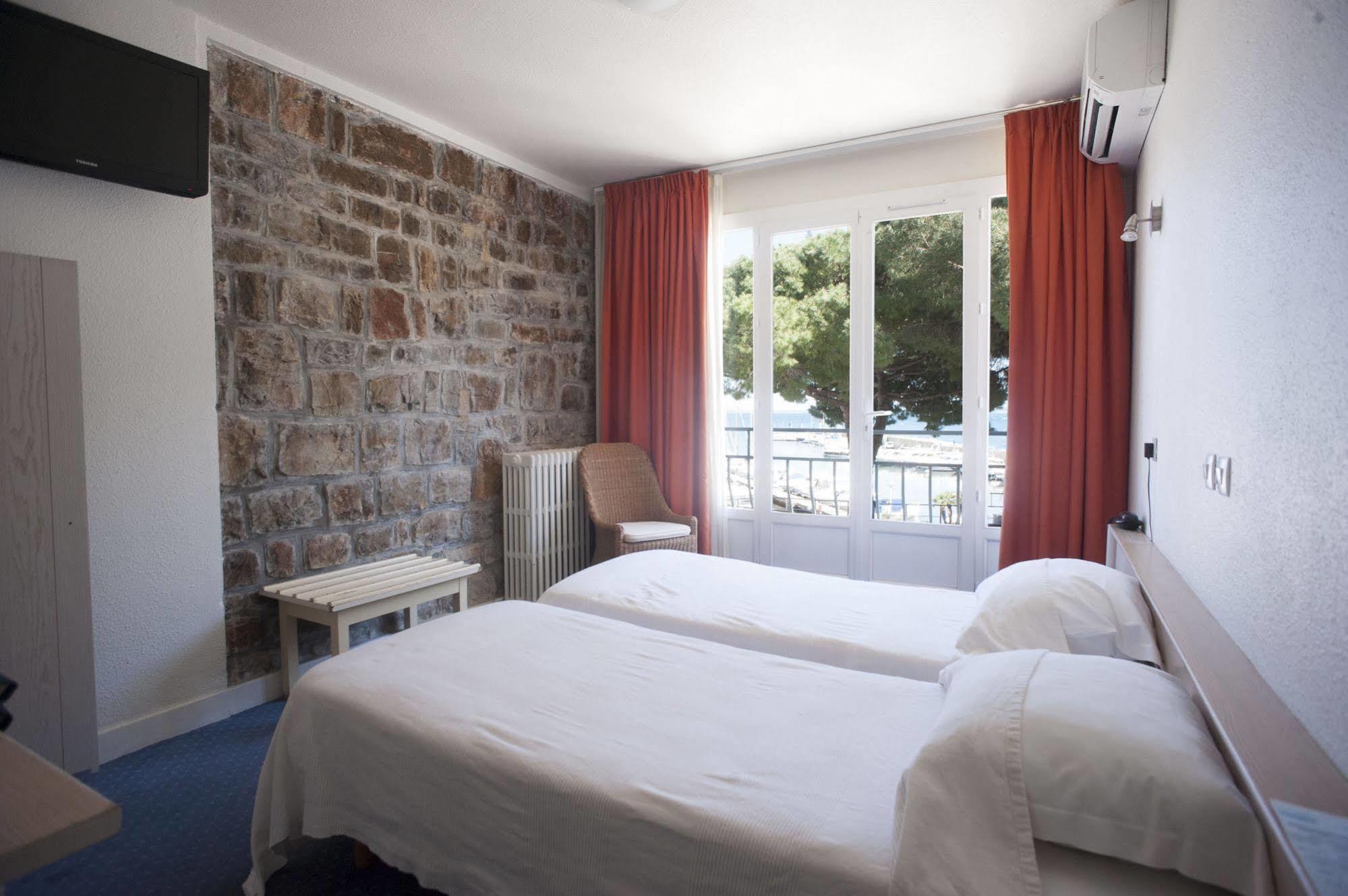 Hotel Le Richiardi Carqueiranne Buitenkant foto
